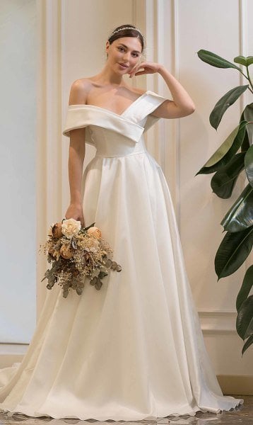 ADEL - SATEN HELEN GELİNLİK