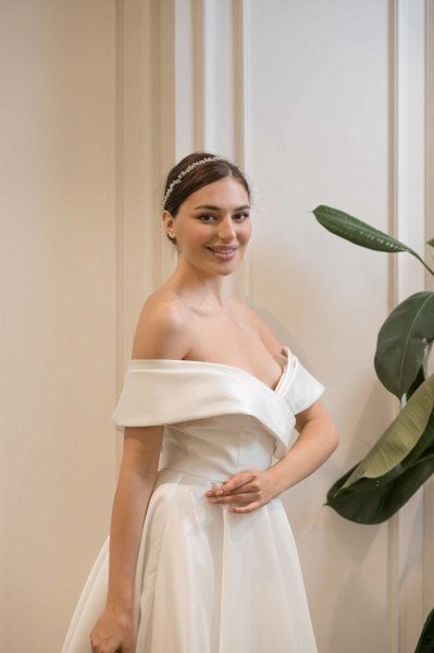 ADEL - SATEN HELEN GELİNLİK