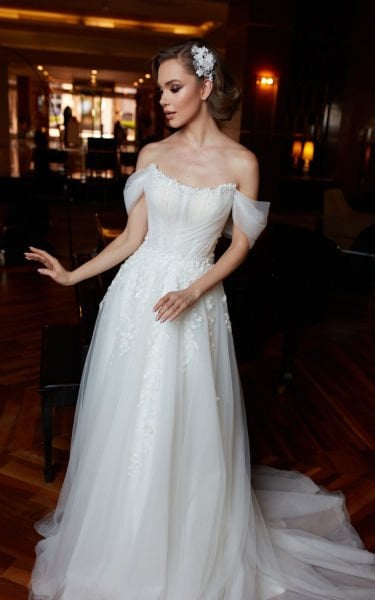 LEDA- ROMANTİK KOL DETAYLI HELEN FORM