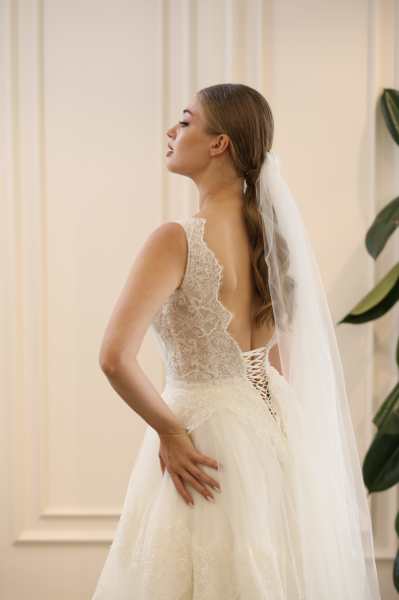 VICTORIA - DANTELLİ HELEN GELİNLİK