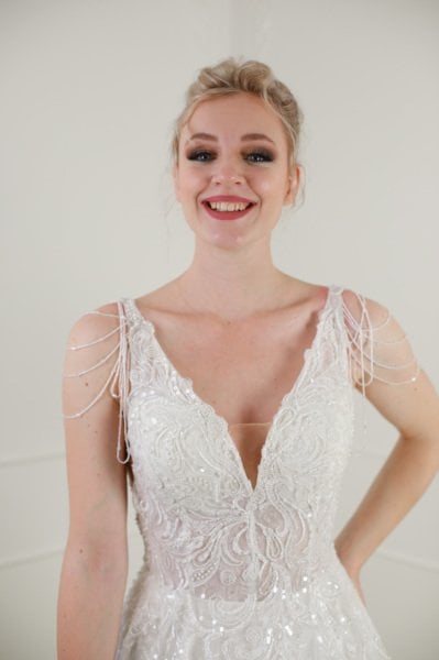 TAŞLI KOL DETAYLI HELEN GELİNLİK