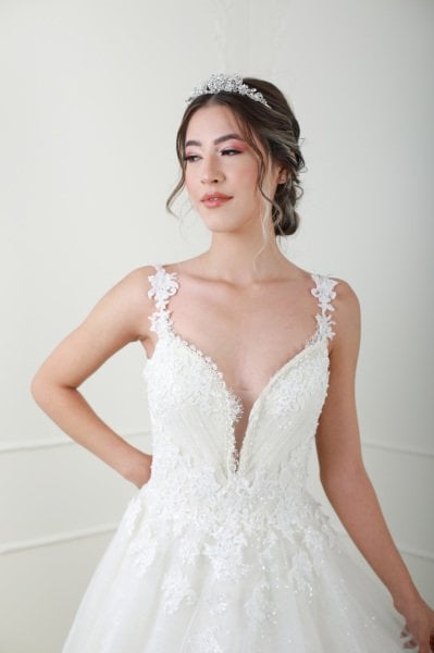 DANTEL ASKI DETAYLI HELEN GELİNLİK